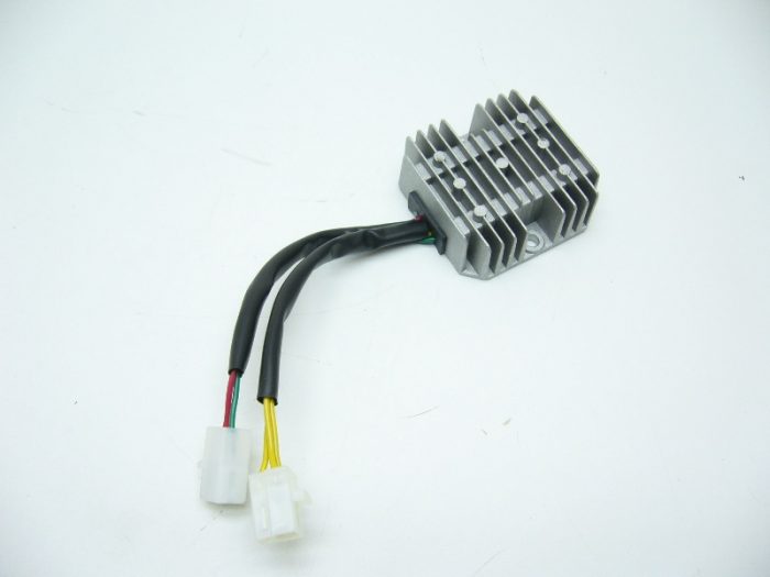 feszultseg-szabalyzo-kymco-dink-125-eu3-04-07-quannon-125-08-quannon-naked-125-10-agility-200-i-r16-10-like-200-09-5-kabel-2-csatlakozo-10479-682950