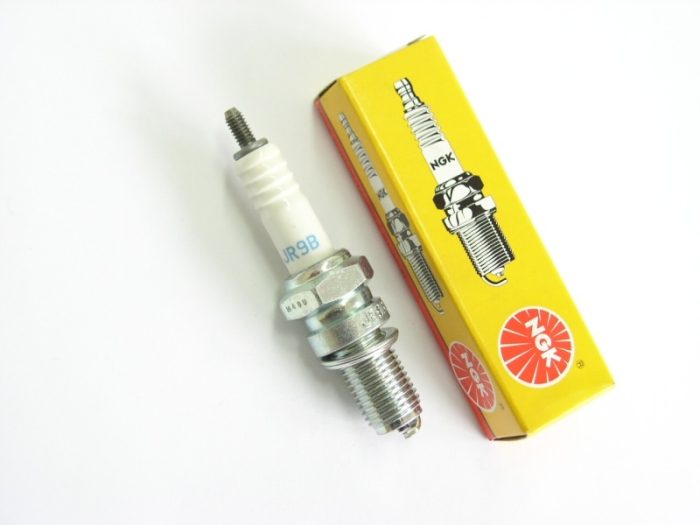 gyujtogyertya-ngk-jr9b-6659-62627