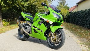 KAWASAKI ZX-9R (NINJA)